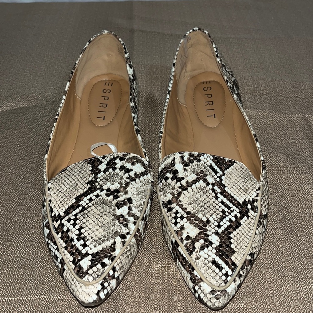 Snake skin flats